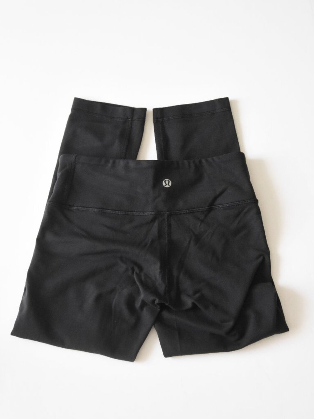 Lululemon Black Cropped Leggings Size 4 High Rise 21" Inseam Yoga Pants